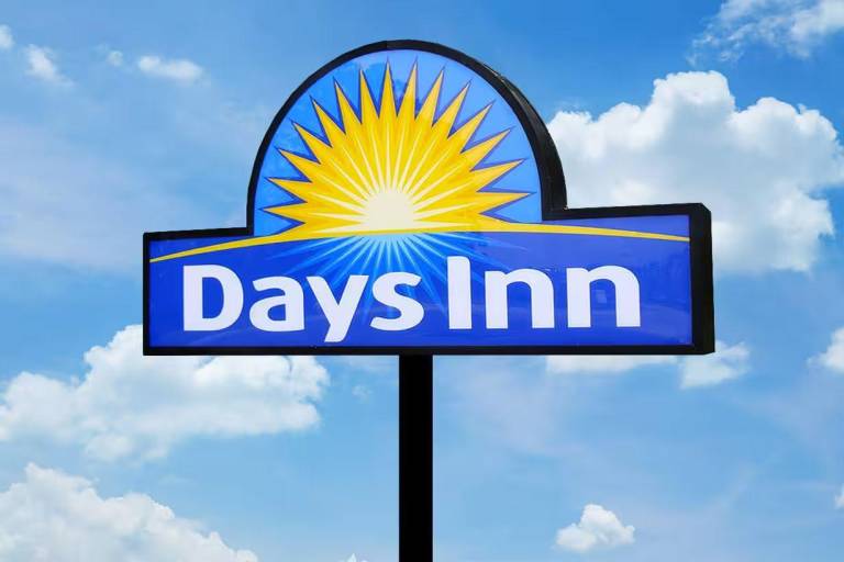 Days Hotel by Wyndham Fangchenggang Bailang Beach