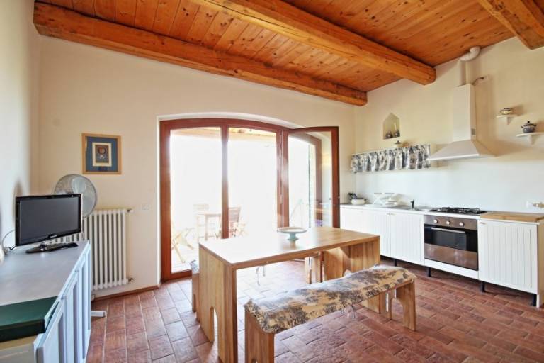 Picchio - Charming Studio with Stunning Green Hill View — photo 2