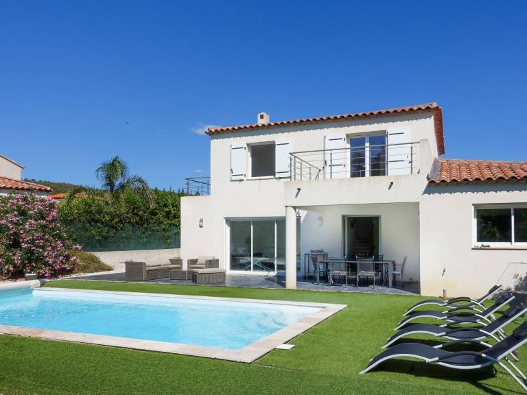 Ferienhaus in Bormes-les-Mimosas, Cap Bénat für max. 8 Personen Ferienhaus in Bormes-les-Mimosas, Cap Bénat für max. 8 Personen