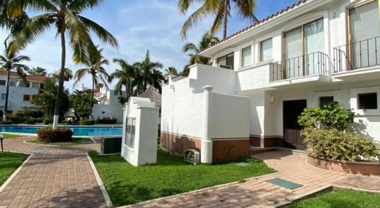 Villa with pool | Pets allowed — photo 5