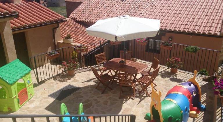 House with yard, patio & grill | Perfect for remote work | Pets allowed — photo 3