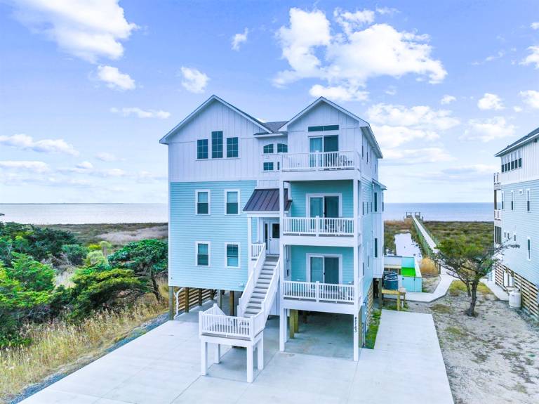 Soundfront home, shallow water, private pool, hot tub, windsurfing access in Outer Banks, NC