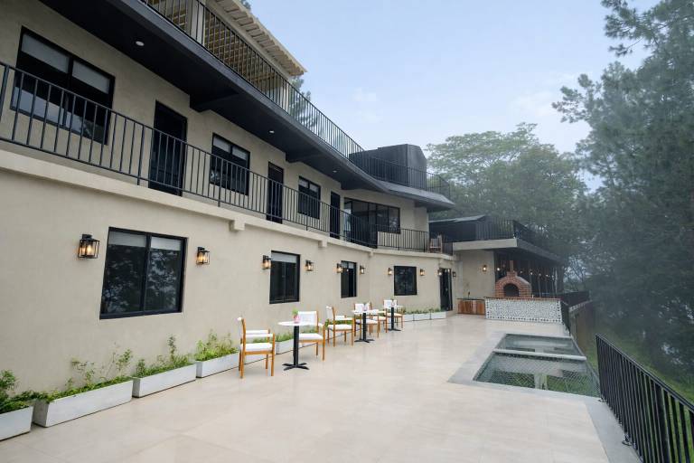 Altitude Ambuluwawa