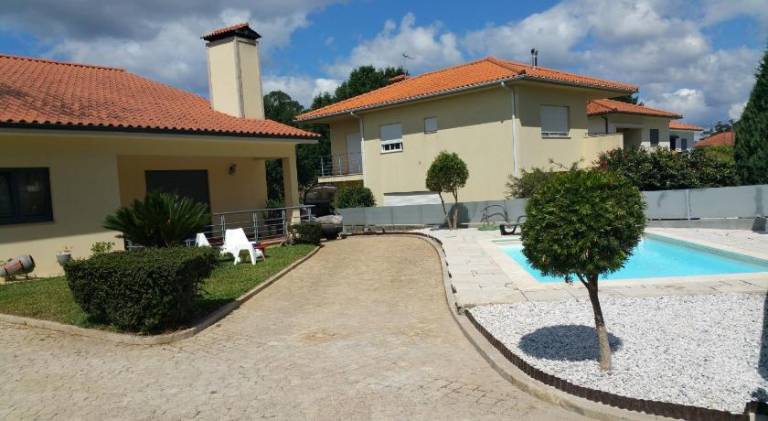 House with garden, private pool & barbeque — photo 4