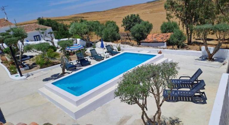 Vacation home with pool & hot tub | Dogs allowed in Beja