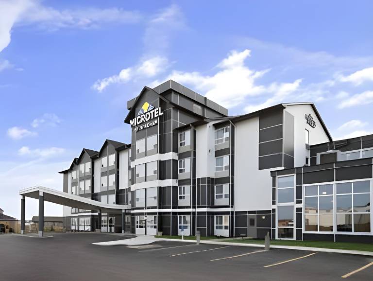 Microtel Inn & Suites by Wyndham Lloydminster in Lloydminster, AB