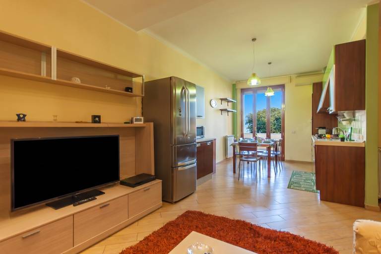 Holiday apartment with 2 rooms for 6 persons — photo 2