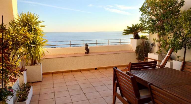 Rental apartment with pool | Next to the beach | Perfect for remote work | Dogs allowed in Benidorm