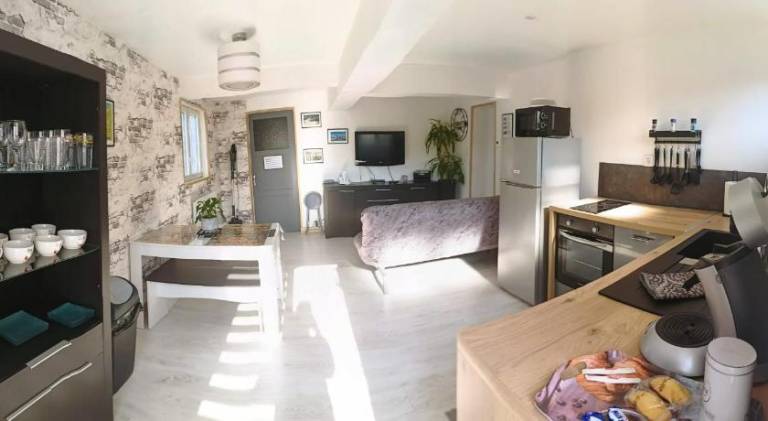 Holiday apartment with 2 rooms for 6 persons in Calais