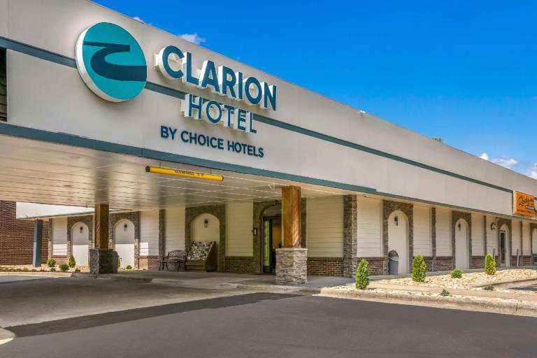 Clarion Hotel Conference Center Maggie Valley — photo 3