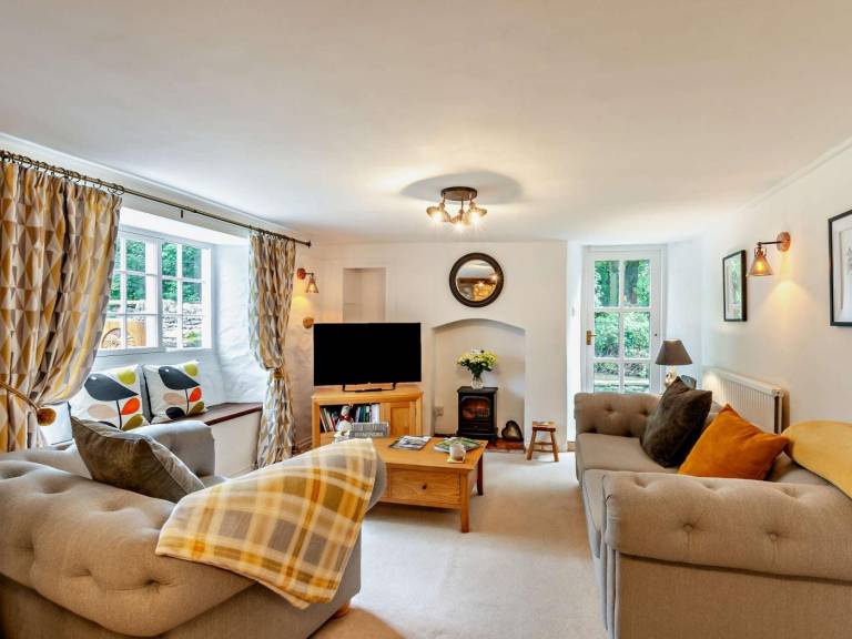 Cottage with garden | Water view | Pet-friendly — photo 2