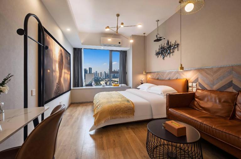 Serviced apartment for 3 persons in Chengdu
