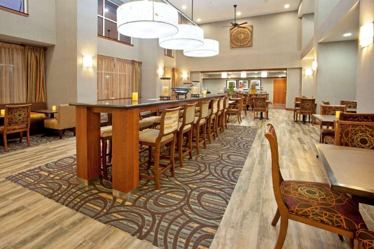 Hampton Inn & Suites Fort Worth-West-I-30 — photo 2