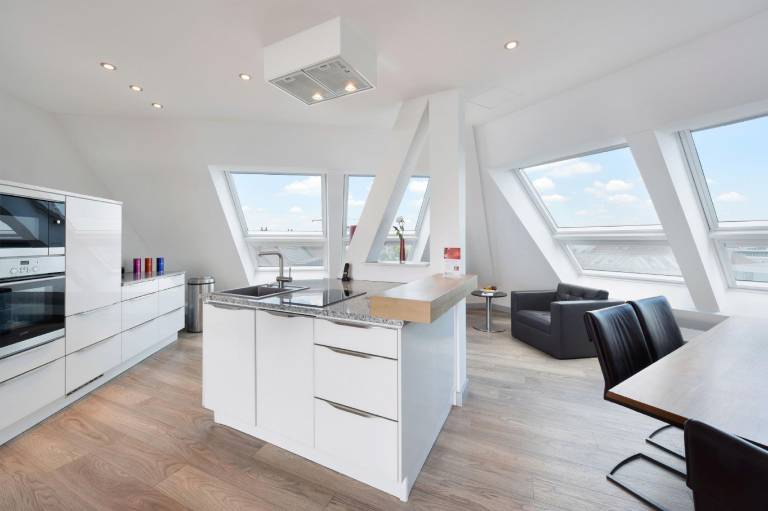 Serviced apartment with patio | Near Marienplatz — photo 4