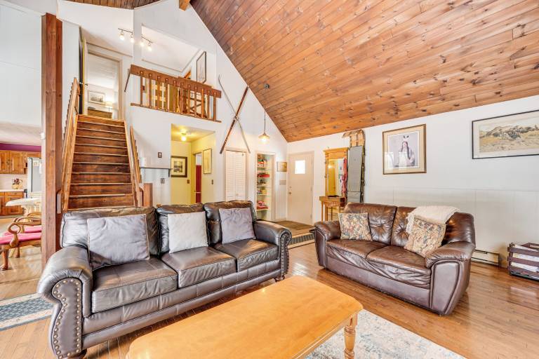 Cabin  Lower Bartlett