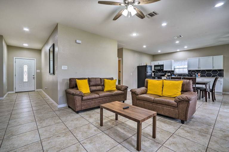 Pet-Friendly San Antonio Home w/ Yard & Patio! — photo 4