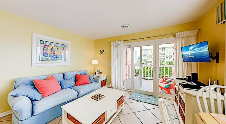 House with 1 room for 4 persons in Carolina Beach, NC