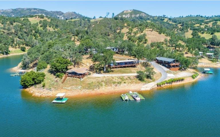Lodge Lake Nacimiento