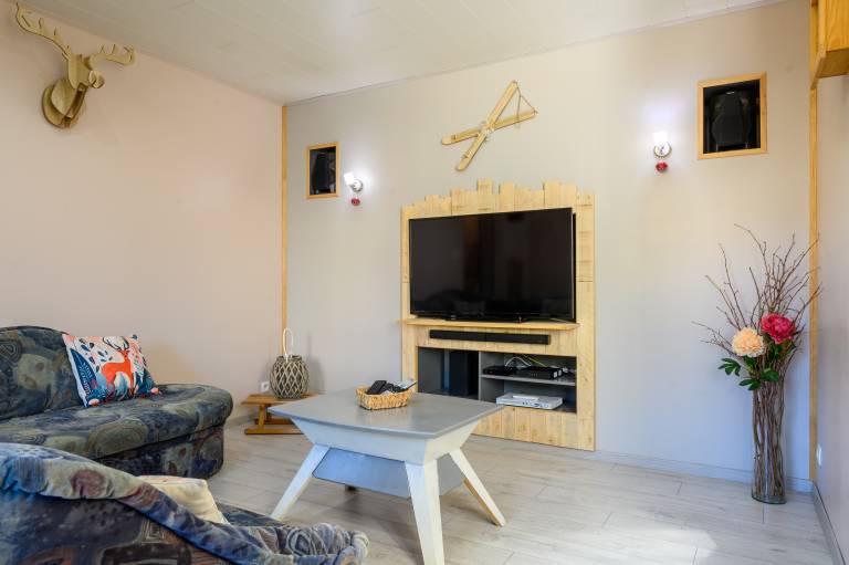 Vacation home with BBQ, garden & terrace | Mountain view — photo 3