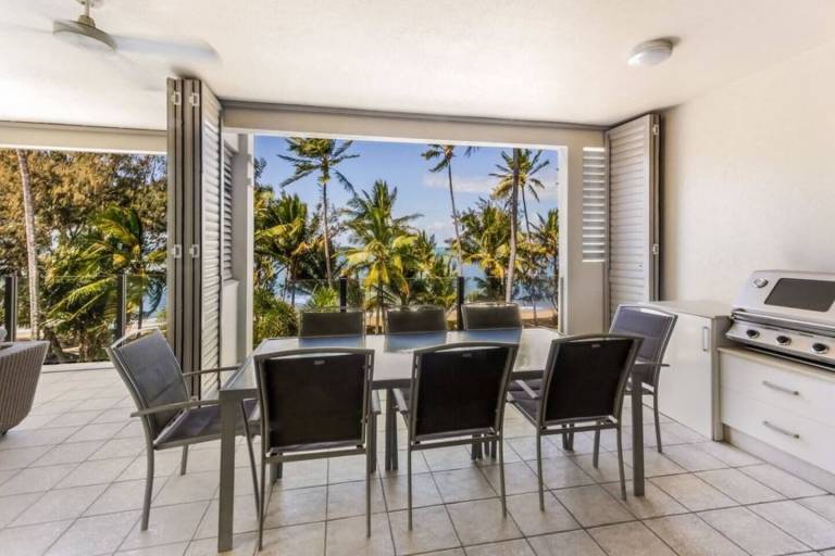 Apartment  Palm Cove