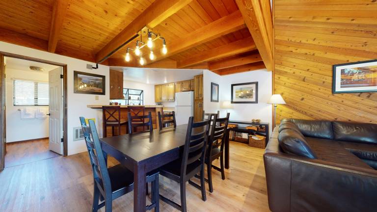 Fully equipped beautiful condo with heated pool, sauna & hot tub | Dogs allowed — photo 3