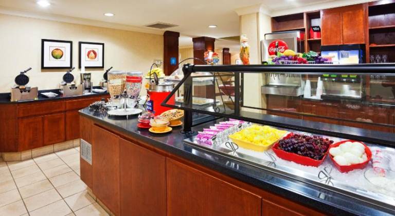 Staybridge Suites Chattanooga Downtown - Convention Center By IHG — photo 4