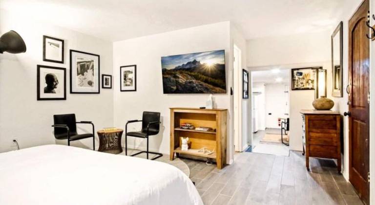 Vacation home | Good for workation | Pets allowed in Oklahoma City, OK