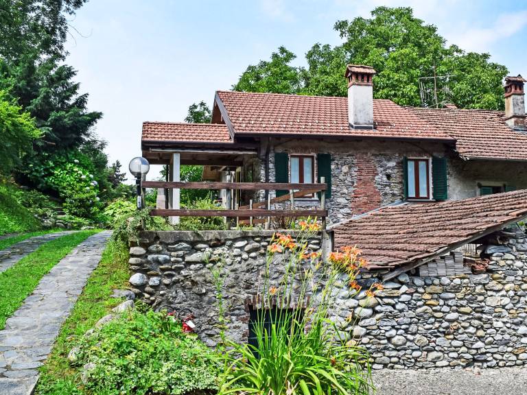 Ferienhaus in Castello, Porto Valtravaglia für max. 4 Gäste