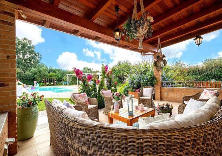 Family-oriented villa with BBQ, private pool & yard | Pool view | Perfect for remote work | Pets allowed — photo 2
