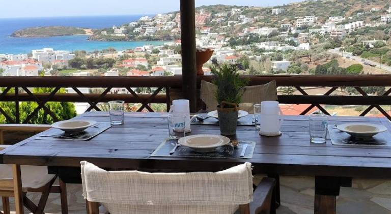 Fully equipped charming house with yard & patio | Pet-friendly in Andros