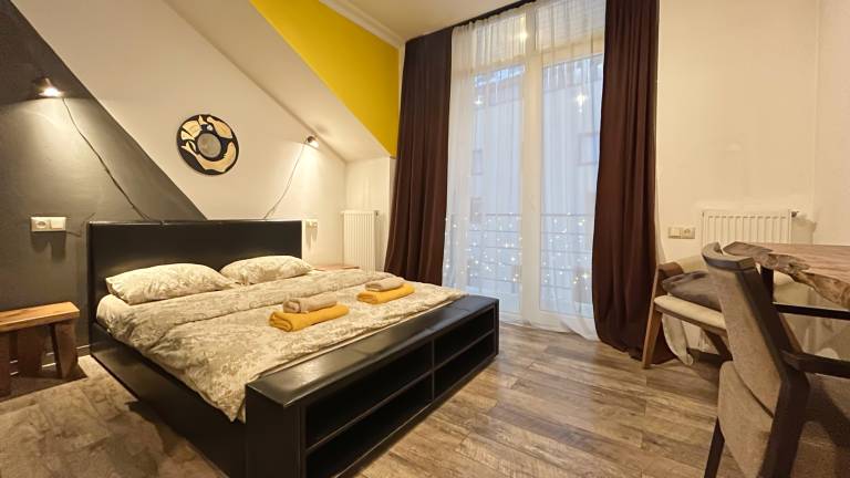 Mestia Retreat Sleeps 12 with Garden in Mestia