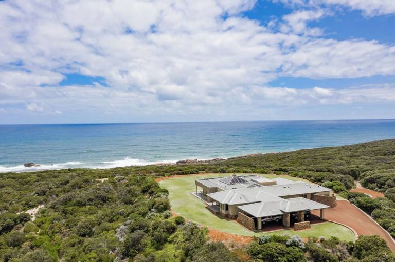 House  Gracetown