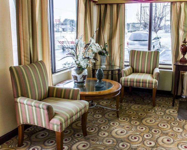 Econo Lodge Battleboro - Rocky Mount I-95 — photo 4