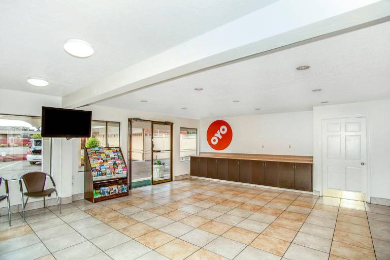 OYO Hotel Centralia — photo 4