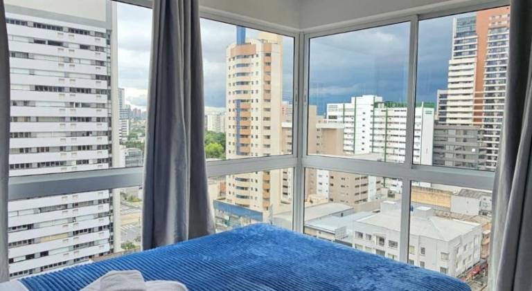 Rental apartment with pool & patio in Curitiba