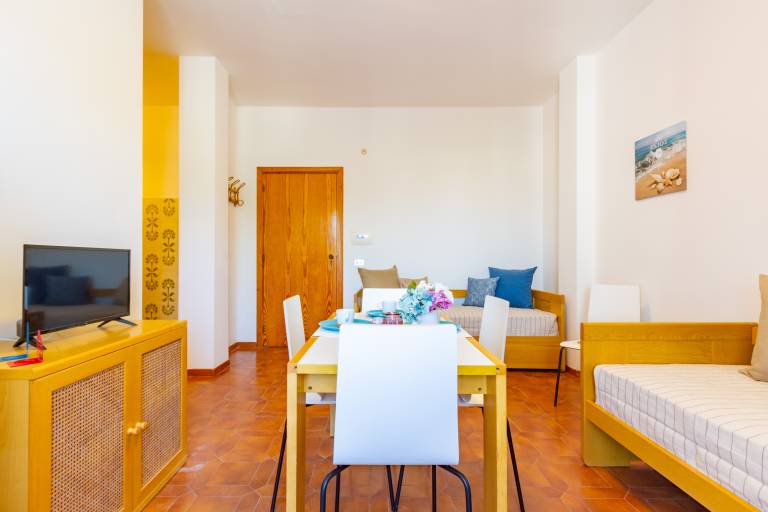 Children-friendly rental apartment | Beach nearby | Pets are welcome — photo 2