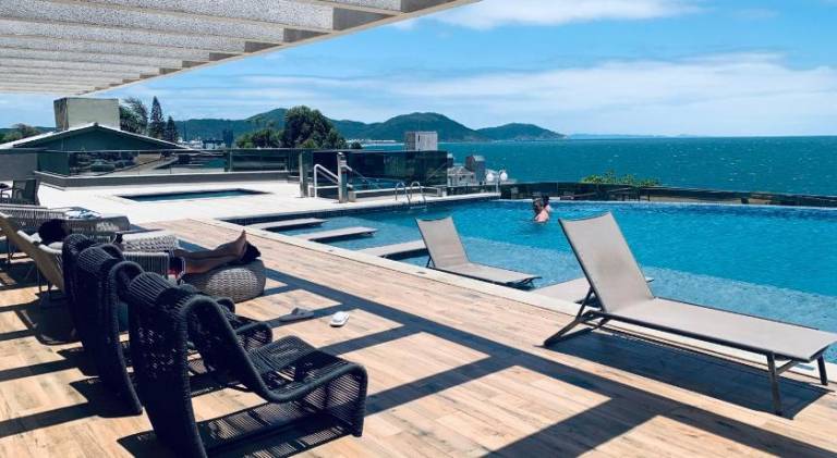 Cobertura com jacuzzi e churrasqueira privada - Praia dos Ingleses in Florianópolis