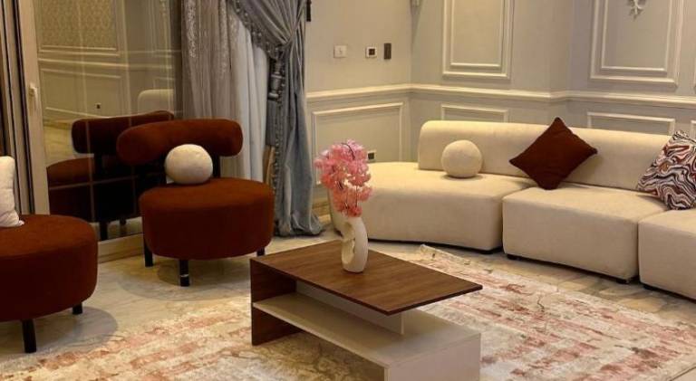 Holiday apartment with hot tub in Giza