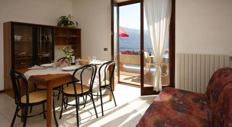 Serviced apartment with sauna, pool & yard | Pets allowed — photo 5