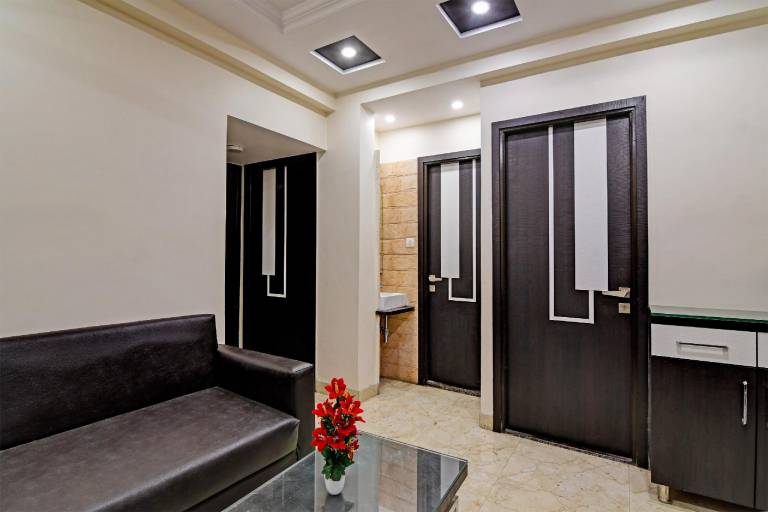 Hotel O Shivaalay Inn Near Newtown Bus Stand