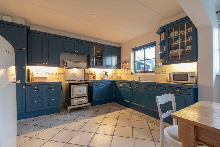 Children-friendly charming villa with terrace & yard | Pets are welcome — photo 3