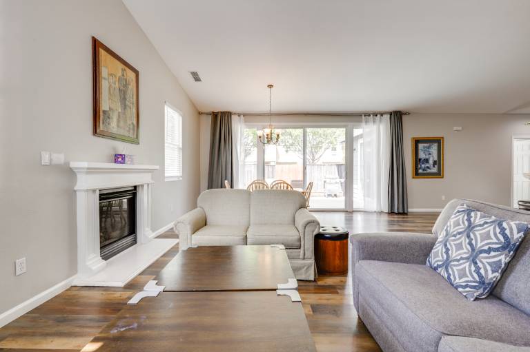 Quiet & Convenient! Santa Rosa Family Home w/ Yard — photo 5