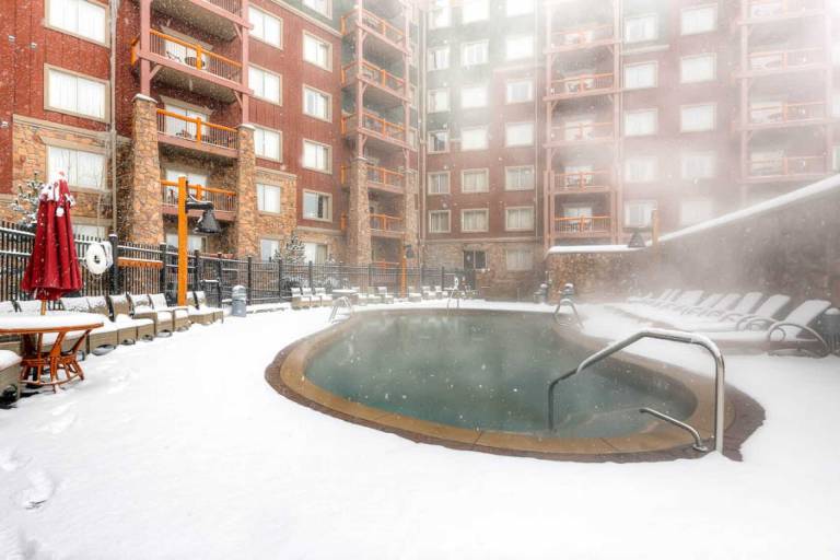 Condo  Solitude