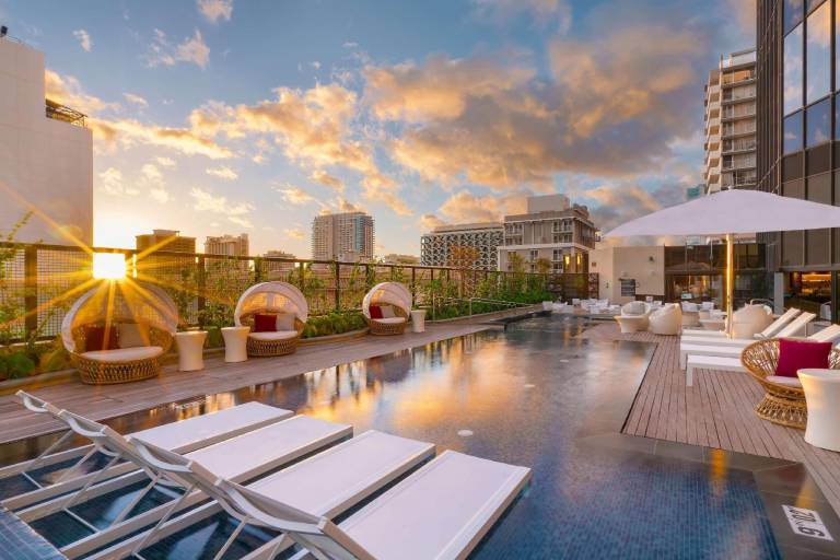 Hyatt Centric Waikiki Beach — photo 4
