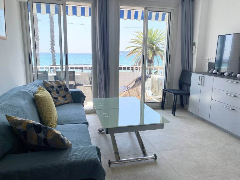 Family-friendly pleasant rental apartment | Sea view | Beach nearby | Pets are welcome — photo 4