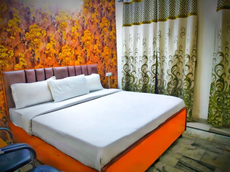 Hotel Diamond Palace