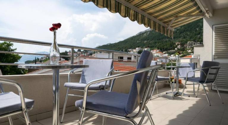 Apartment with patio & garden | Beach nearby | Suitable for remote work | Pets allowed — photo 3
