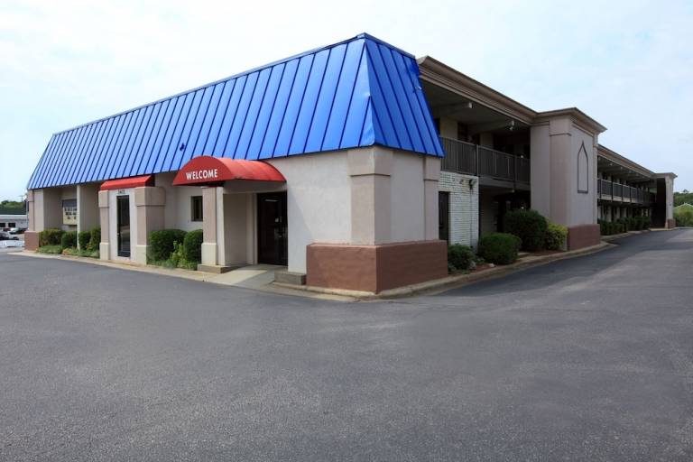 Motel  Northeast Raleigh
