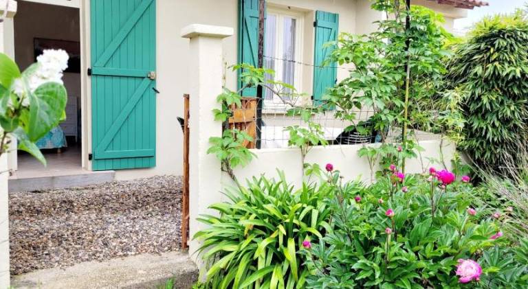 House with pool | Beach nearby | Suitable for remote work | Pets are welcome in Six-Fours-les-Plages