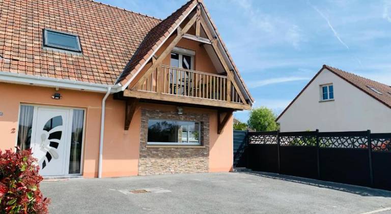 House with 4 rooms for 8 persons in Montreuil